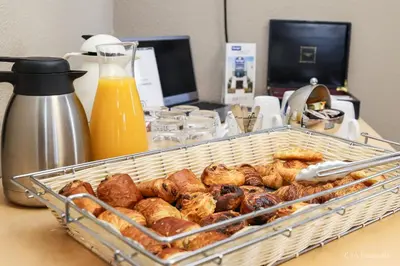 Nourriture dans l'hôtel ou à proximité