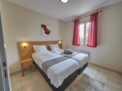 Un ou plusieurs lits dans un hébergement de l'établissement Villa in Lanzac with Private Garden