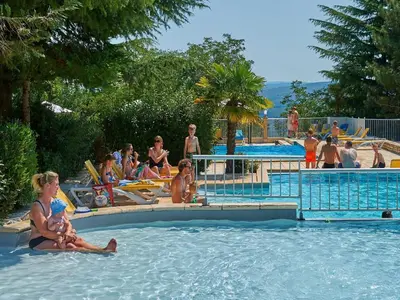 Piscine de l'établissement Villa in Lanzac with Private Garden ou située à proximité