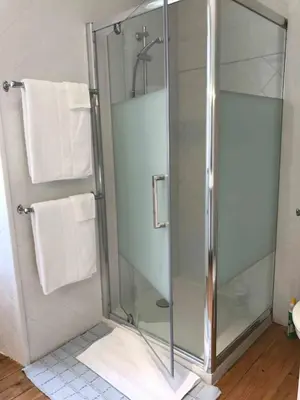 Salle de bains dans l'établissement Manoir de Rieuzal