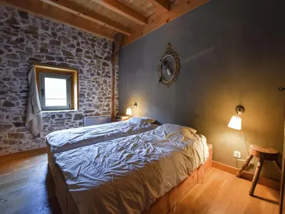 Un ou plusieurs lits dans un hébergement de l'établissement Farmhouse in Pyrenees with Pool