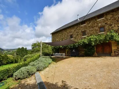 Jardin de l'établissement Farmhouse in Pyrenees with Pool