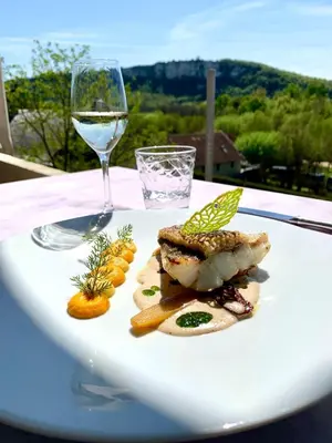 Nourriture dans l'hôtel ou à proximité
