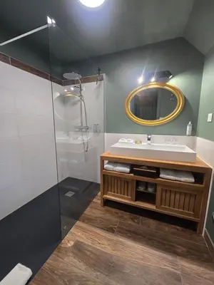 Salle de bains dans l'établissement Manoir d'Hautegente
