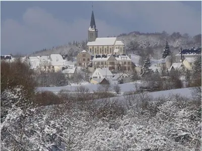 L'établissement La Cascade Fleurie en hiver