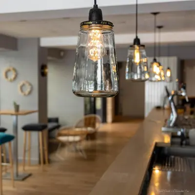 Restaurant ou autre lieu de restauration dans l'établissement Logis Hôtels - Le Belvédère - Hôtel 2 étoiles et Restaurant