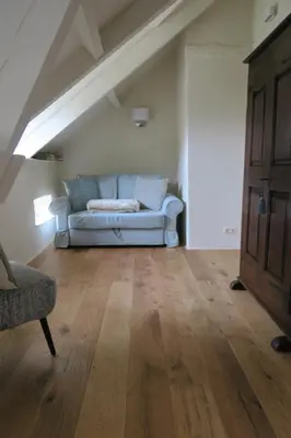 Coin salon dans l'établissement Le Coustal