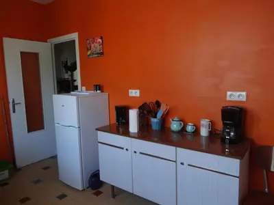 Cuisine ou kitchenette dans l'établissement La Petite Cerise