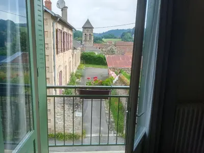 Vue générale sur la montagne ou vue sur la montagne depuis la maison de vacances