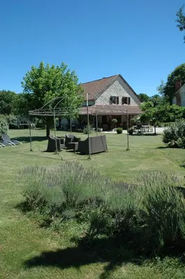 Jardin de l'établissement Chambre d'hôtes Au Picatal