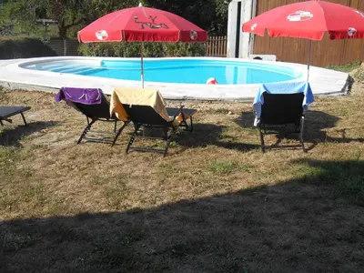 Piscine de l'établissement Chez Nathalie Et Jean Claude ou située à proximité