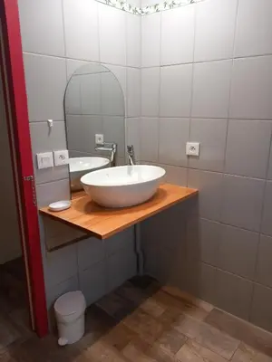Salle de bains dans l'établissement Le chalet des Patures