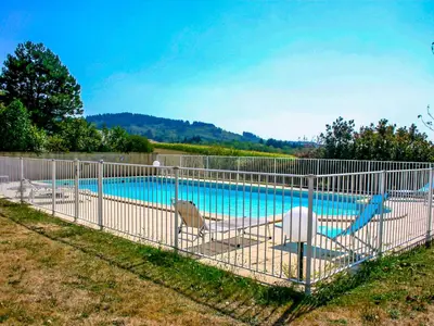 Piscine de l'établissement Holiday Home Le Pigeonnier by Interhome ou située à proximité