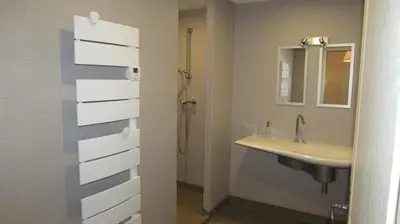Salle de bains dans l'établissement Auberge Les Volcans