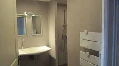 Salle de bains dans l'établissement Auberge Les Volcans