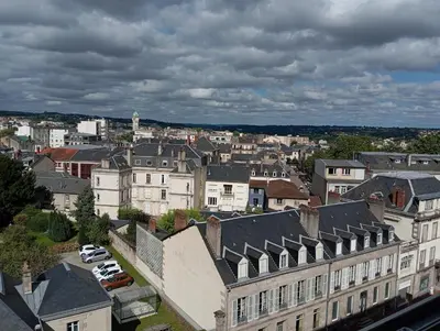 Vue générale sur Limoges ou vue de la ville depuis l'hôtel