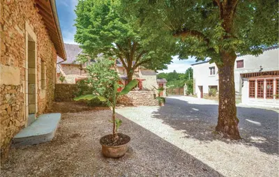Jardin de l'établissement Cozy Home In Terrasson-Lavilledieu With Wifi