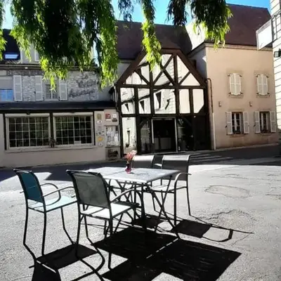 Logis Hôtel Restaurant bistronomique La Vieille Auberge