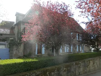 Jardin de l'établissement 3 Place des Arbres, Chambres D'Hôtes, Felletin