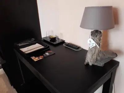 Enfants séjournant dans l'établissement Logis Hôtel AMBROISE