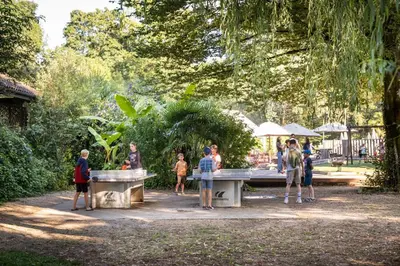 Clients de l'établissement Huttopia Beaulieu sur Dordogne