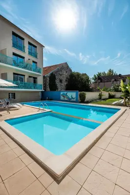 Piscine de l'établissement Le Quercy ou située à proximité