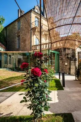 Jardin de l'établissement Hôtel de Bouilhac