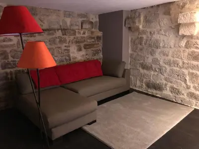 Coin salon dans l'établissement Les Maisons du Périgord