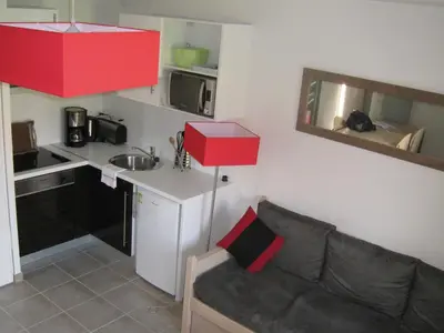 Cuisine ou kitchenette dans l'établissement Lagrange Vacances Les Bastides de Lascaux