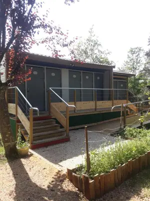 Jardin de l'établissement Camping Magali Plage