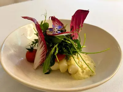 Nourriture dans l'hôtel ou à proximité