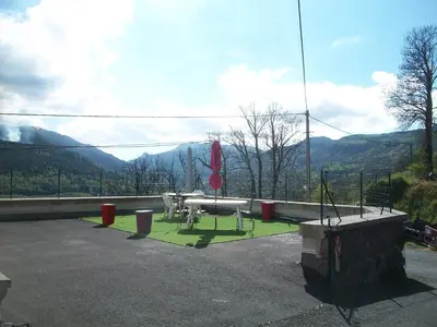 Vue générale sur la montagne ou vue sur la montagne depuis l'appartement