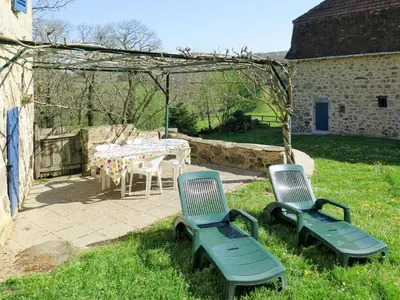 Jardin de l'établissement Holiday Home Cazals by Interhome