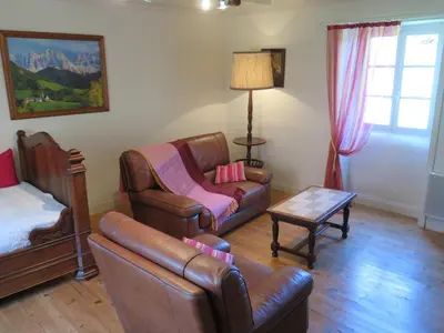 Coin salon dans l'établissement Holiday Home Cazals by Interhome