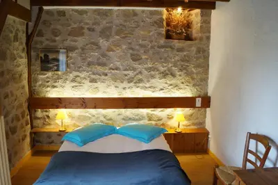 Un ou plusieurs lits dans un hébergement de l'établissement Gîte de 15 places en chambre de 2, 4, 5 personnes