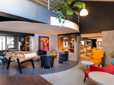 Coin salon dans l'établissement ibis Styles Brive Ouest