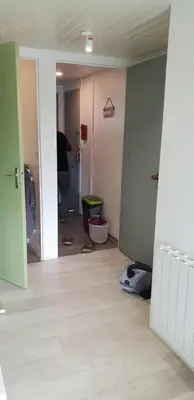 Salle de bains dans l'établissement DUPLEX 4 pers super murat 1200 m alt prox mont dore bourboule sancy