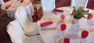 Restaurant ou autre lieu de restauration dans l'établissement Hostellerie du Beffroy
