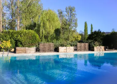 Piscine de l'établissement Les Trois Soleils ou située à proximité