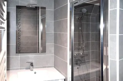 Salle de bains dans l'établissement Les pirondeaux