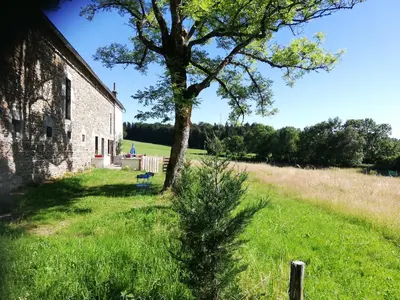 Jardin de l'établissement gite les chaumeix