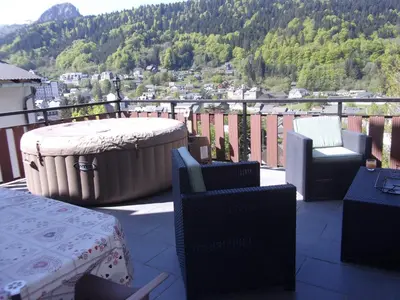 Vue générale sur la montagne ou vue sur la montagne depuis l'appartement