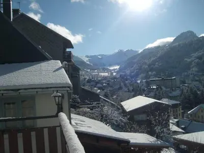 Vue générale sur la montagne ou vue sur la montagne depuis l'appartement