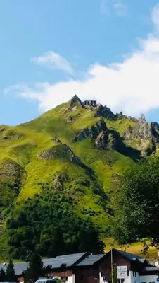 Vue générale sur la montagne ou vue sur la montagne depuis l'appartement
