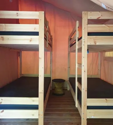 Un ou plusieurs lits superposés dans un hébergement de l'établissement Camping la Jaurie hébergements