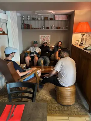 Clients de l'établissement Auberge du Cezallier