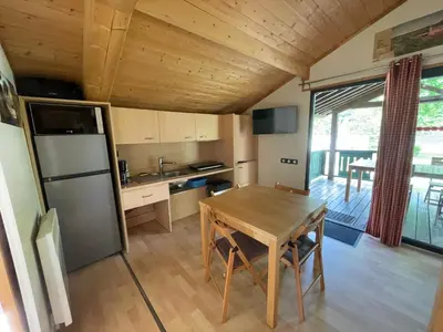 Cuisine ou kitchenette dans l'établissement Camping Les Etoiles