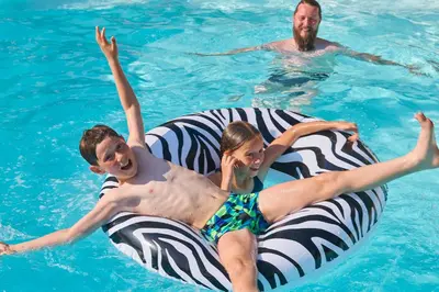 Piscine de l'établissement Domaine de Lanzac ou située à proximité