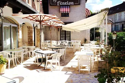 Restaurant ou autre lieu de restauration dans l'établissement Le Fenelon