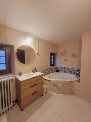 Salle de bains dans l'établissement Chambre d'hôtes Le Puy Maury